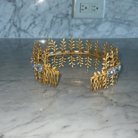 Rhinestone Tiara - Picture 3 of 3